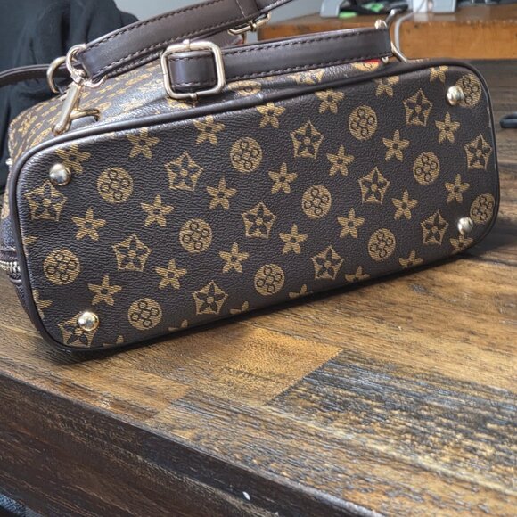 Roberto convertible Purse/Knapsack - Picture 5 of 11